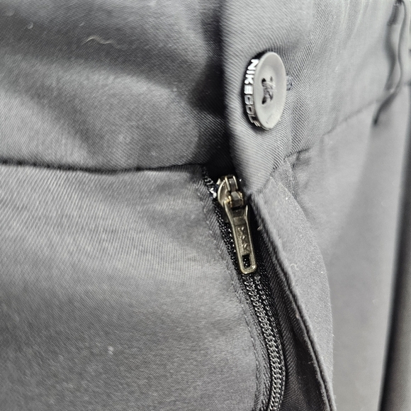 Nike Quick Dry Flat Front Black cargo Golf Shorts Mens Size 40 - Picture 3 of 8